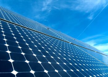 Researchers double the efficiency of solar cells with semiconductor nanowires!