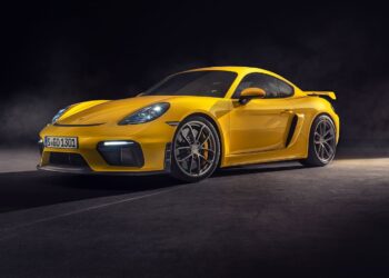 The Porsche Cayman GT4 RS broke the Nurburgring record