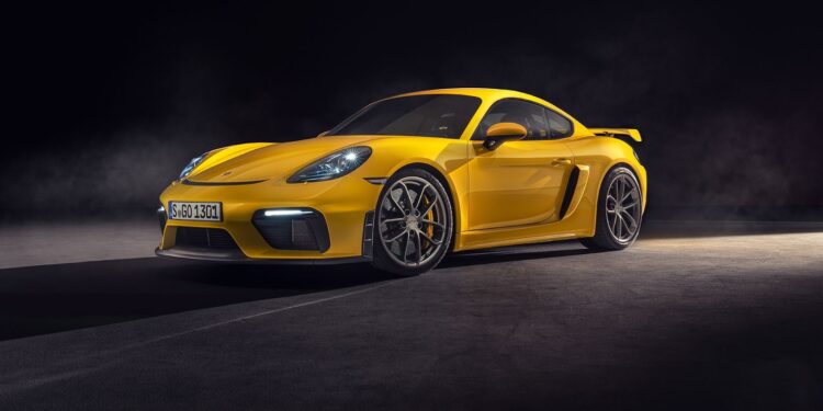 The Porsche Cayman GT4 RS broke the Nurburgring record